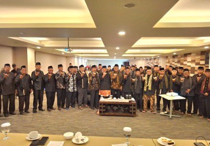 Dialog dengan LKAAM Sumbar, Anggota DPR-RI Arisal Aziz Akan Perjuangkan Daerah Istimewa Minangkabau di Senayan 