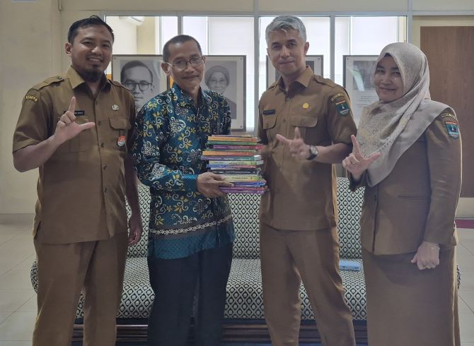 18 Buku Diserahkan Penerbit ke Deposit Perpustakaan Sumbar