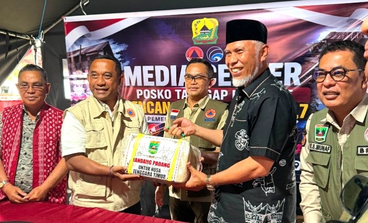 Pemprov Sumbar Salurkan 2,1 Ton Rendang untuk Korban Gempa di NTT