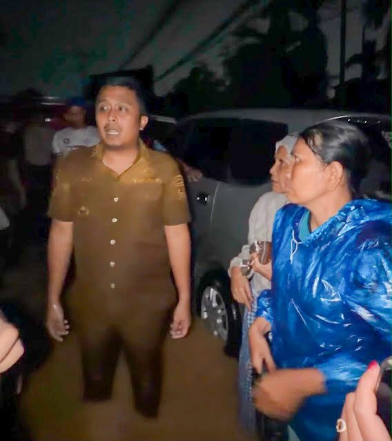 Wagub Vasko Turun Langsung Evakuasi Korban Banjir, Utamakan Keselamatan Warga Rentan